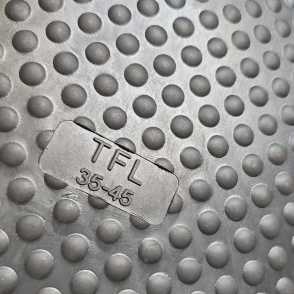 Unk Fuzzy White Luxe Comfort Winter Shoes Size 35-45. - Picture 4 of 7